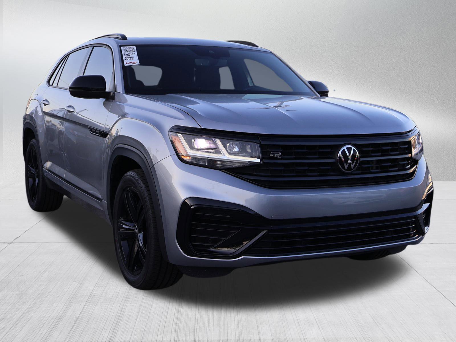 2023 Volkswagen Atlas Cross Sport SEL R-Line Black