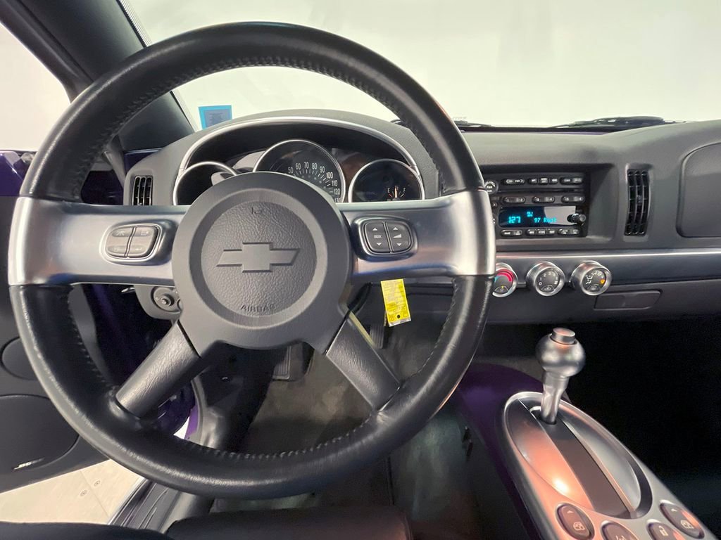 2004 Chevrolet SSR LS - Photo 67