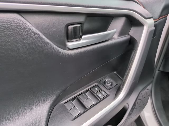 Used 2024 White Toyota Adventure image 11