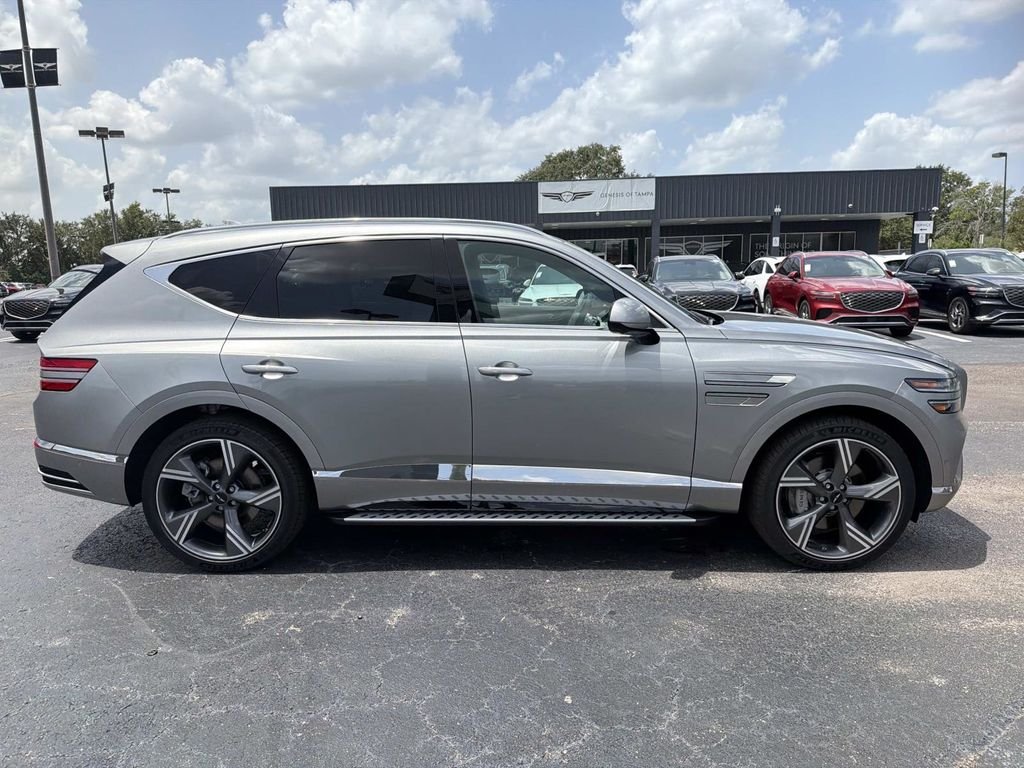 New 2026 Silver Genesis 3.5T Prestige image 2