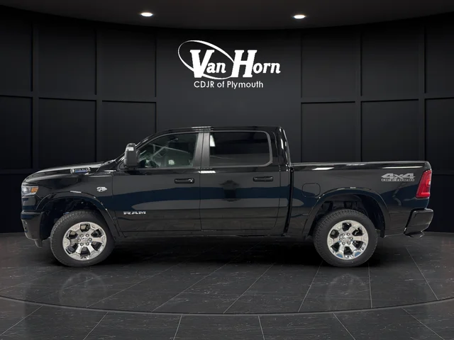 New 2026 Diamond Black Crystal Pearlcoat RAM Big Horn/Lone Star image 4