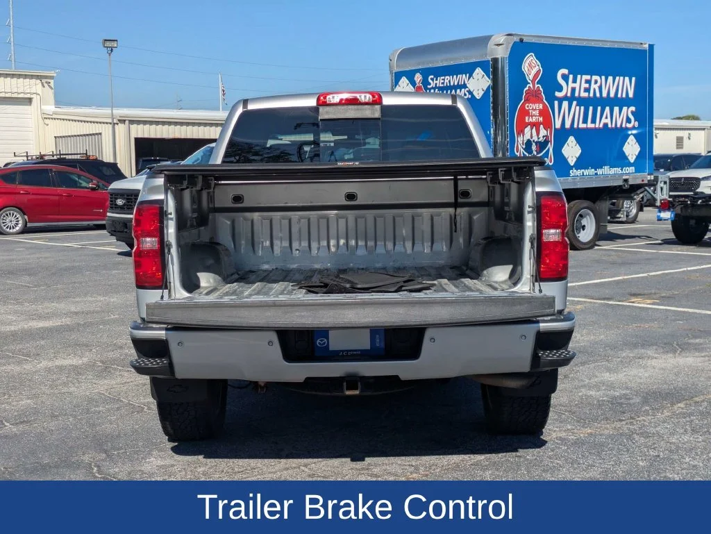 Used 2018 Silver Chevrolet LT image 13