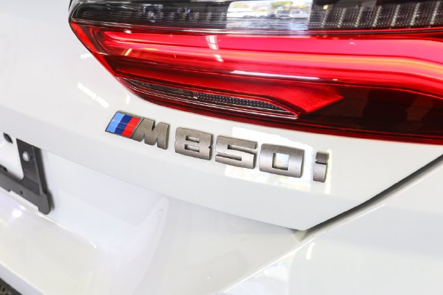 Used 2019 White BMW M850i xDrive image 10