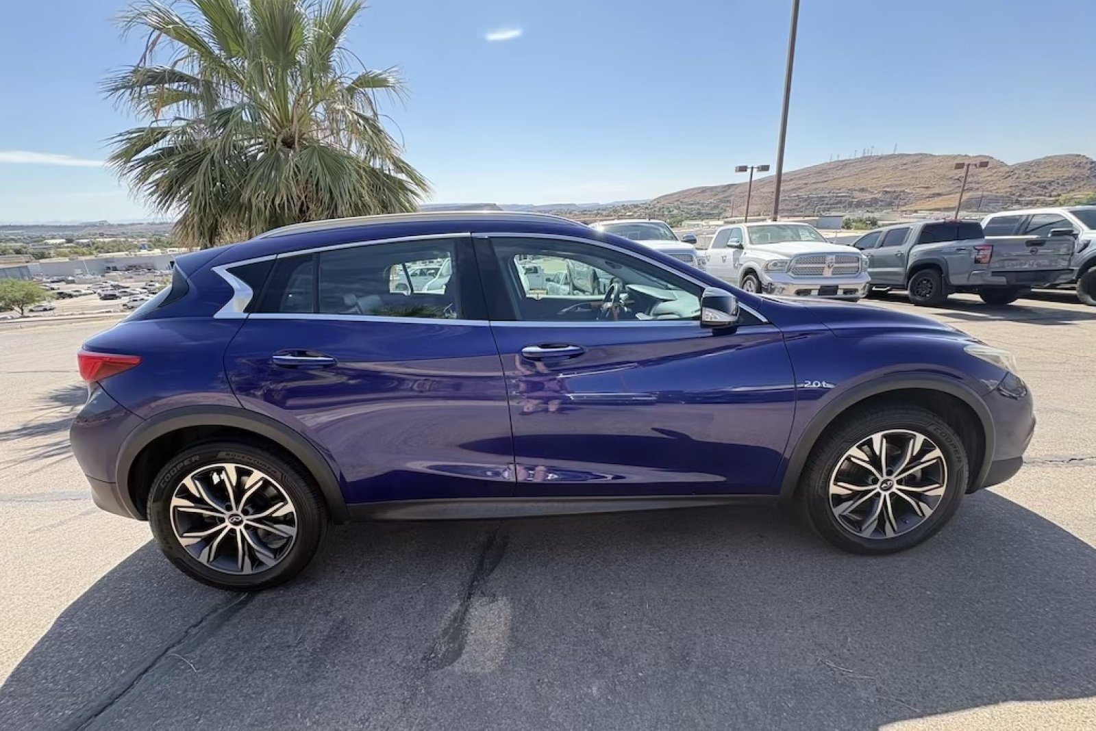 Used 2017 Ink Blue INFINITI Premium image 7