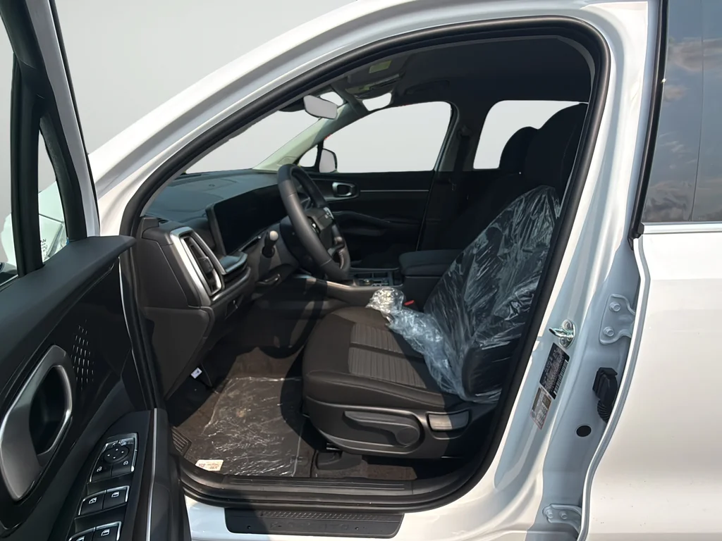New 2026 Glacial White Pearl Kia LX image 10