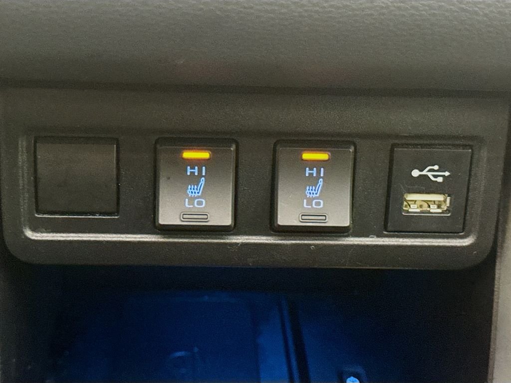 2022 Toyota Corolla Cross XLE - Photo 19