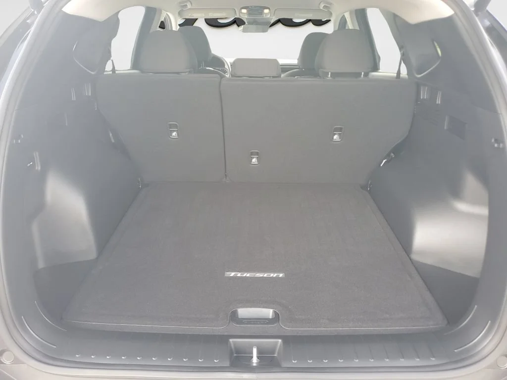 Used 2023 Black Hyundai SEL image 9