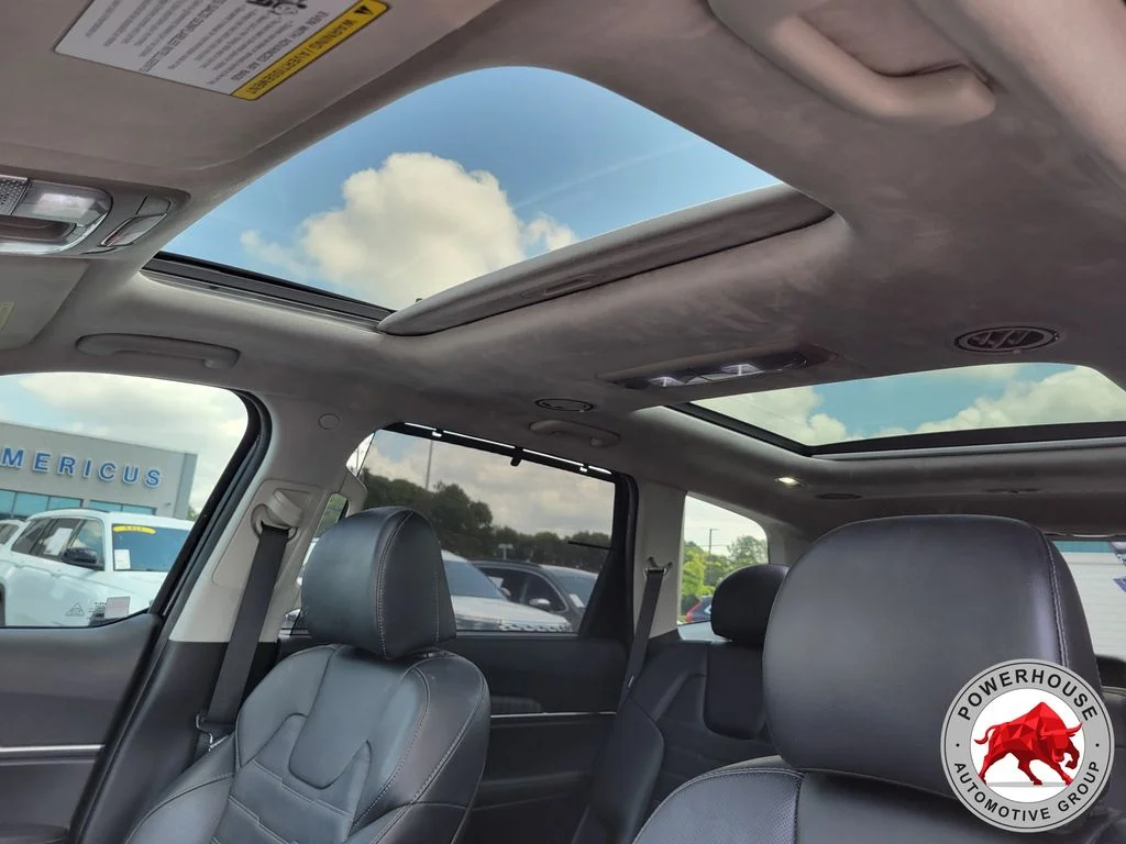 Used 2023 Black Kia SX-Prestige image 27