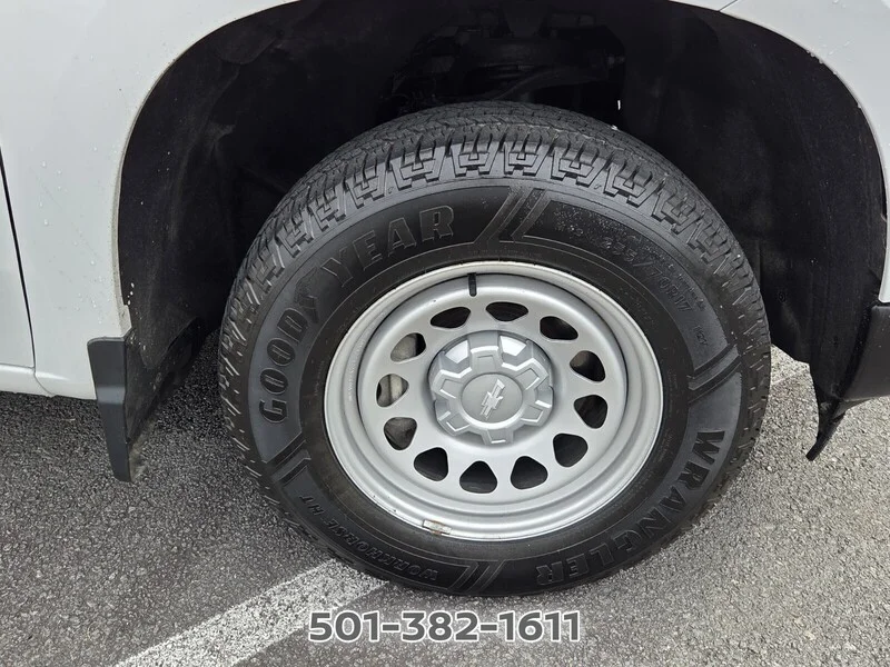 Used 2023 Summit White CHEVROLET 2WD REG CAB 140" WORK TRUCK image 17
