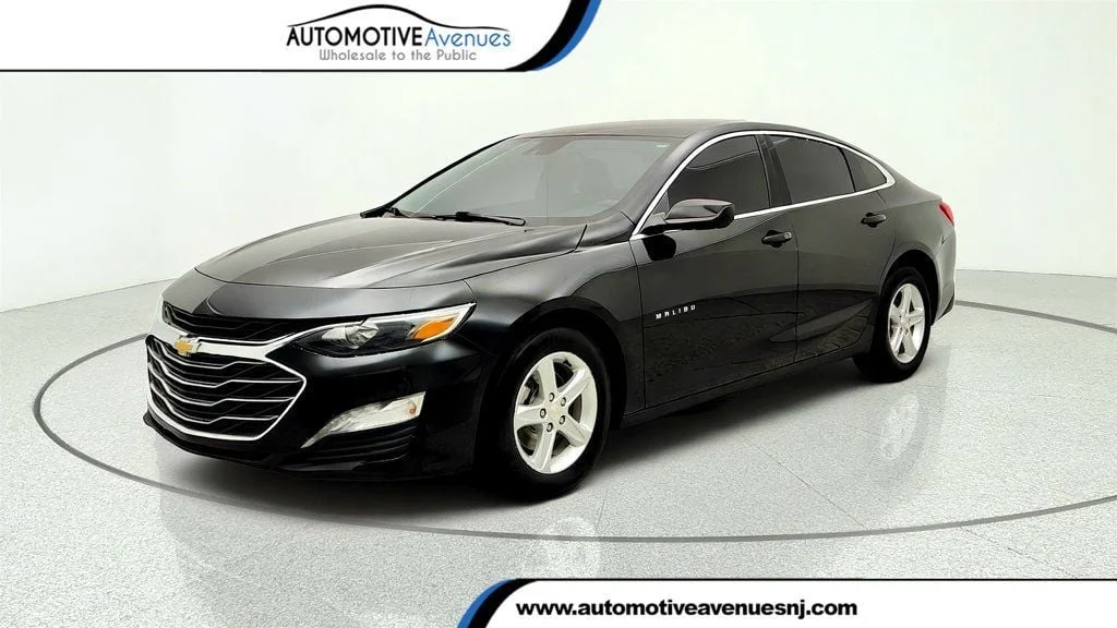 Used 2023 Mosaic Black Metallic Chevrolet 4dr Sedan 1LT image 1
