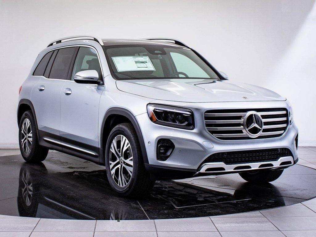Used 2026 Mountain Gray Metallic Mercedes-Benz GLB 250 image 12