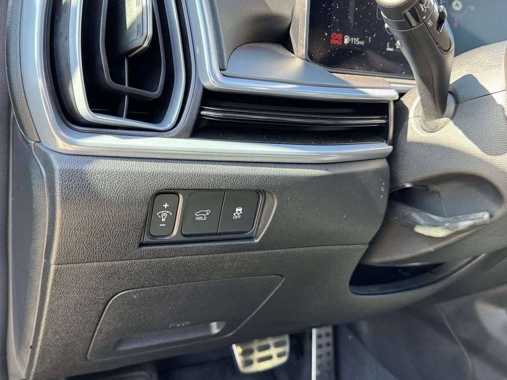 Used 2025 Gray Kia SX image 28
