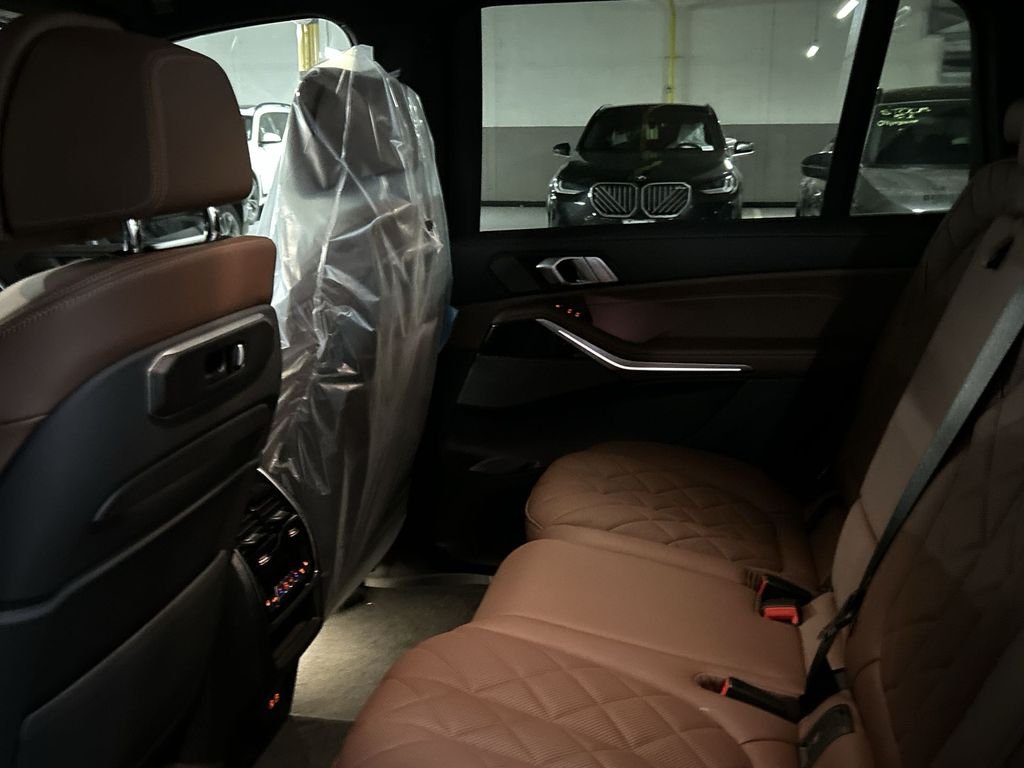 New 2027 Black Sapphire Metallic BMW xDrive40i image 21