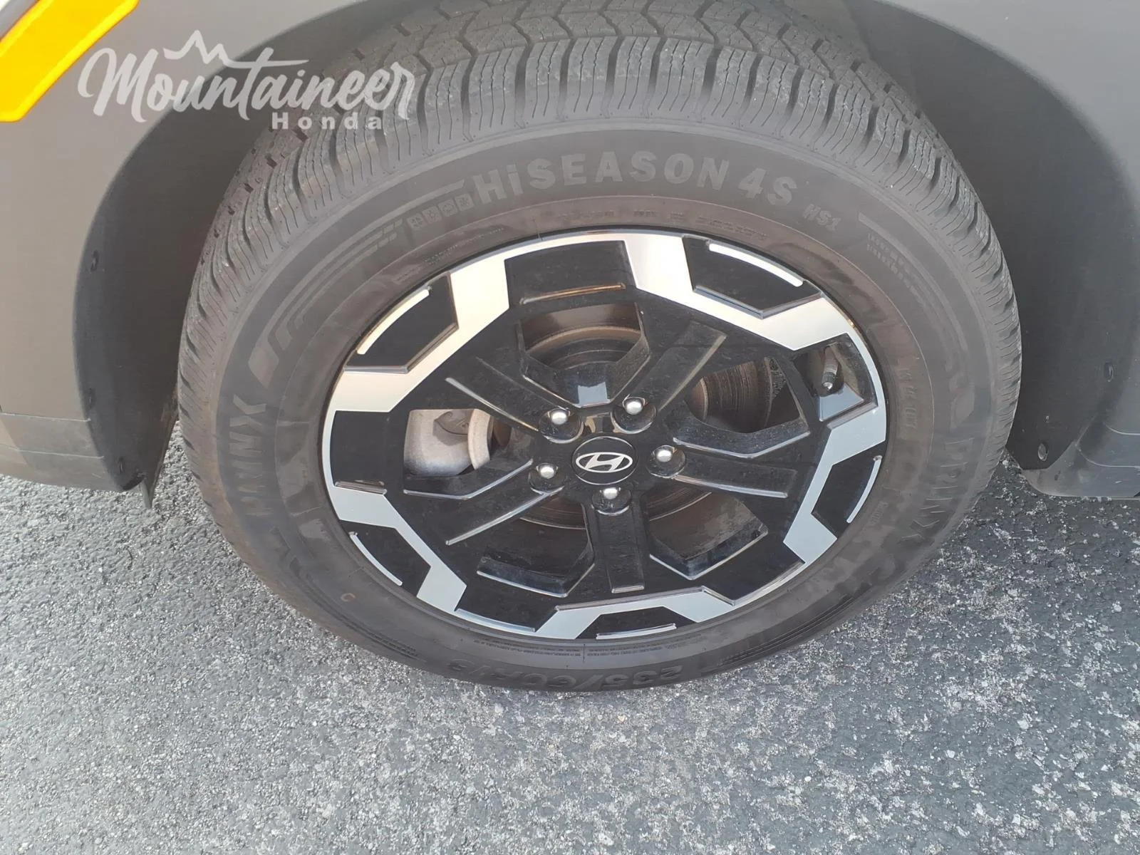 Used 2026 Serenity White Hyundai SEL image 9