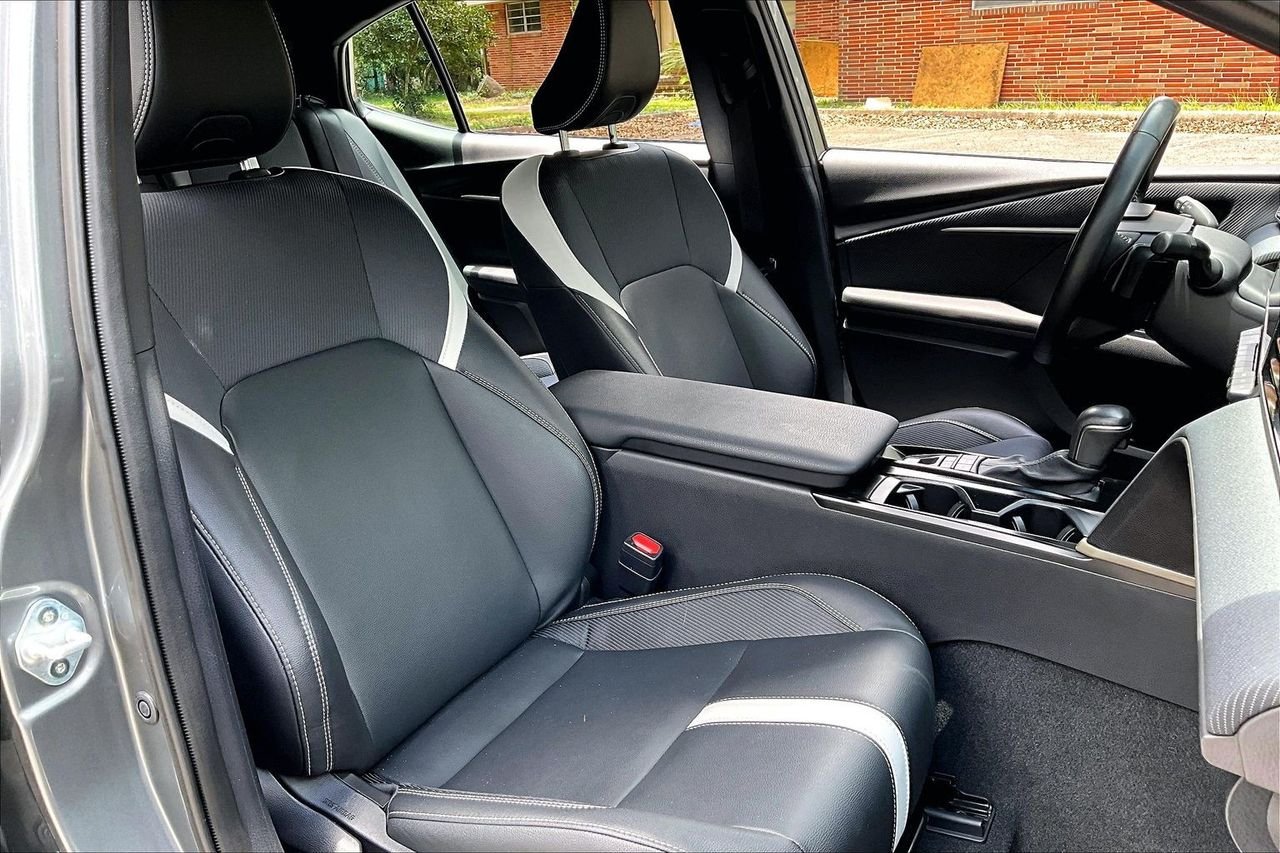Certified Used 2025  Toyota SE image 29