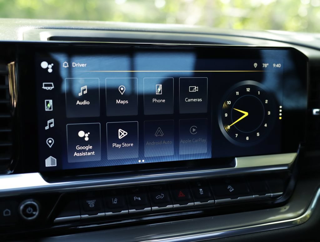 Used 2024 Sterling Gray Metallic Chevrolet High Country image 15