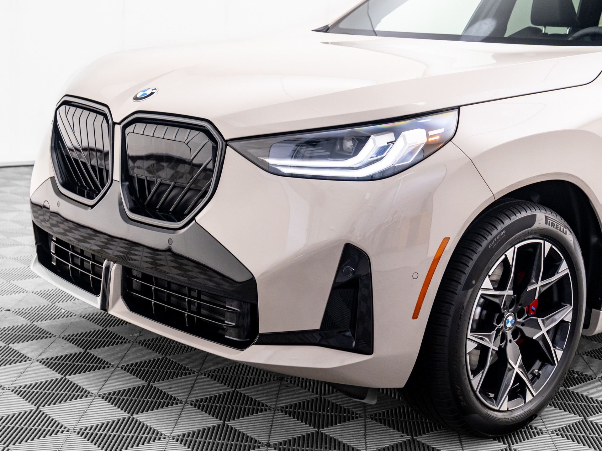 2025 BMW X3 30 - Photo 33