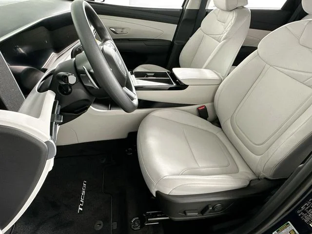 New 2026 Hyundai TUCSON HYBRID SEL