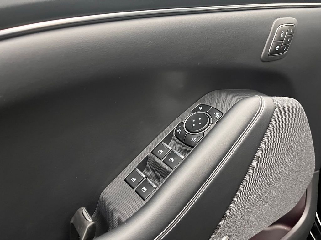 New 2026 Black Ford Premium image 20