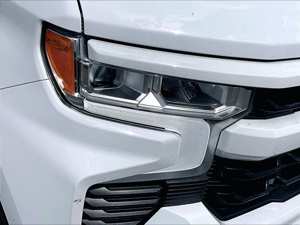 Used 2023 Summit White Chevrolet RST image 31