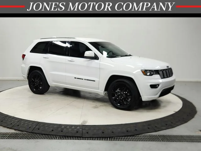 Pre-Owned 2022 Jeep Grand Cherokee WK Laredo X