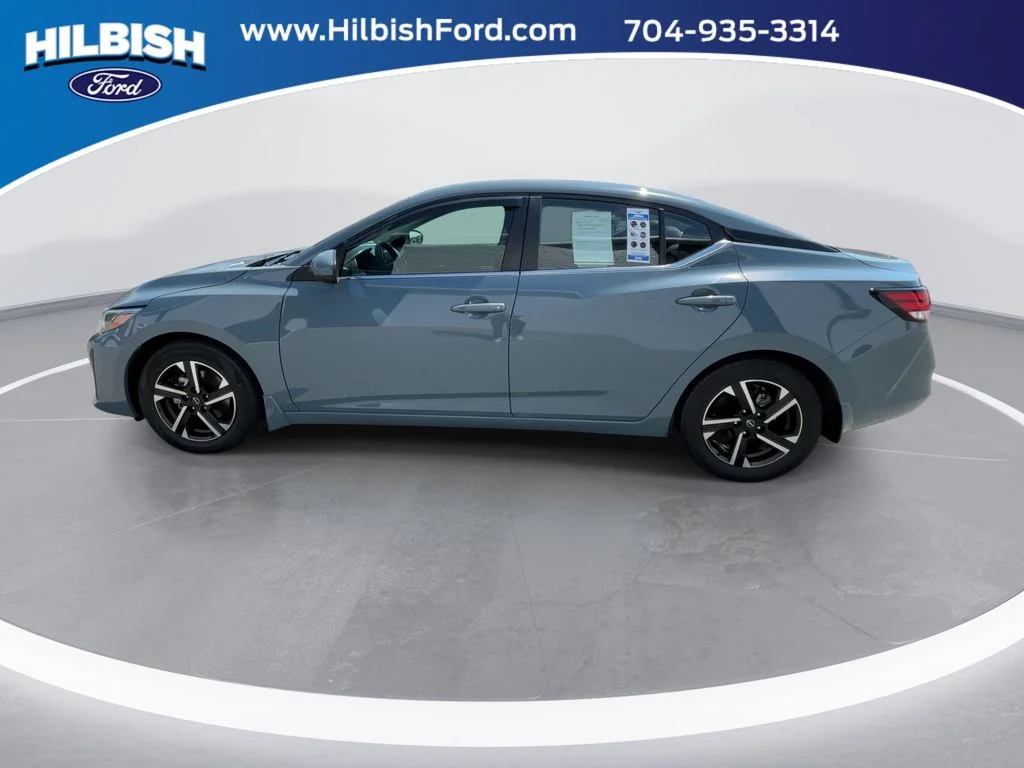 Used 2025 Gray Nissan SV image 5