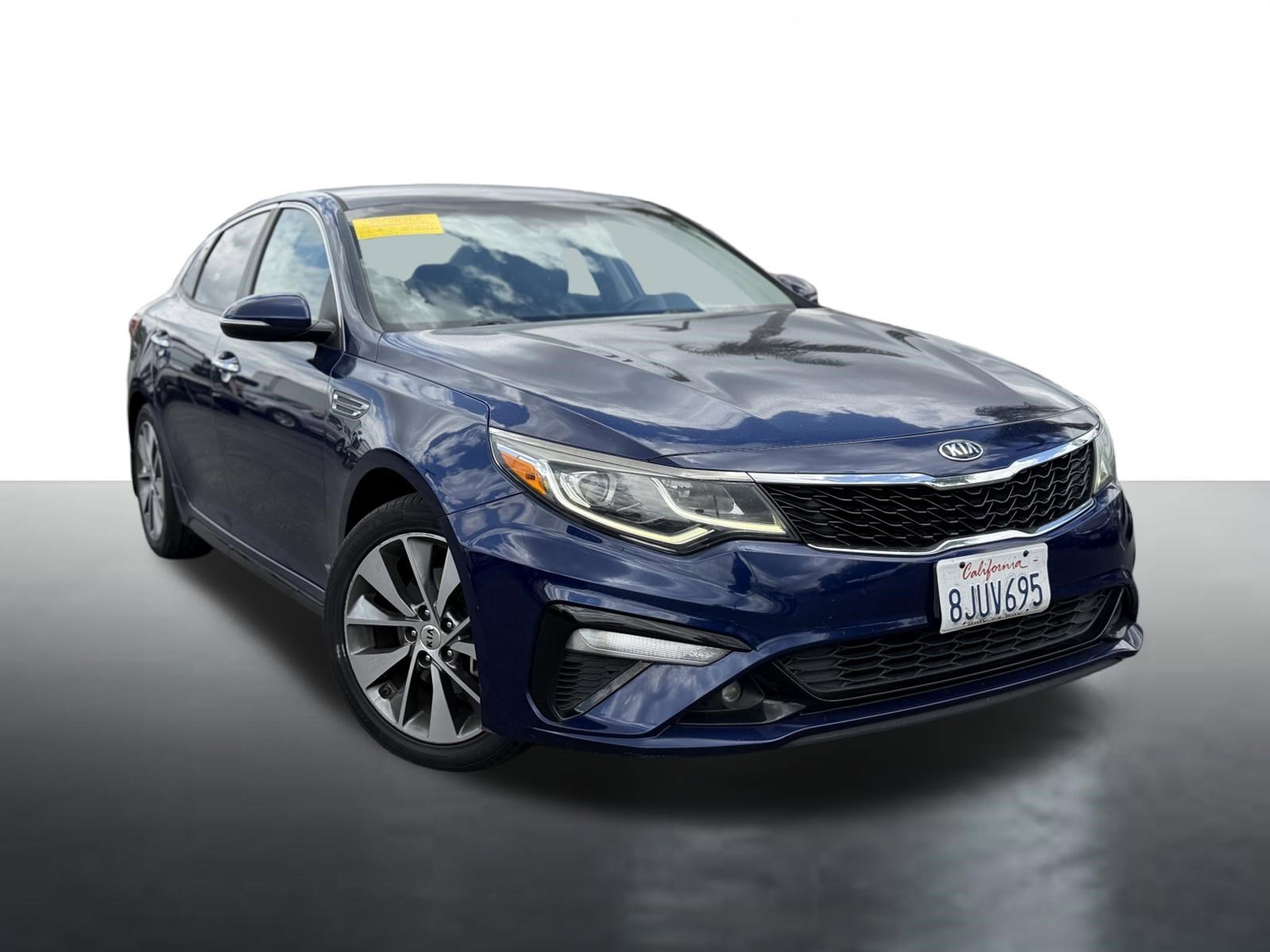 2019 Kia Optima S AT's photo