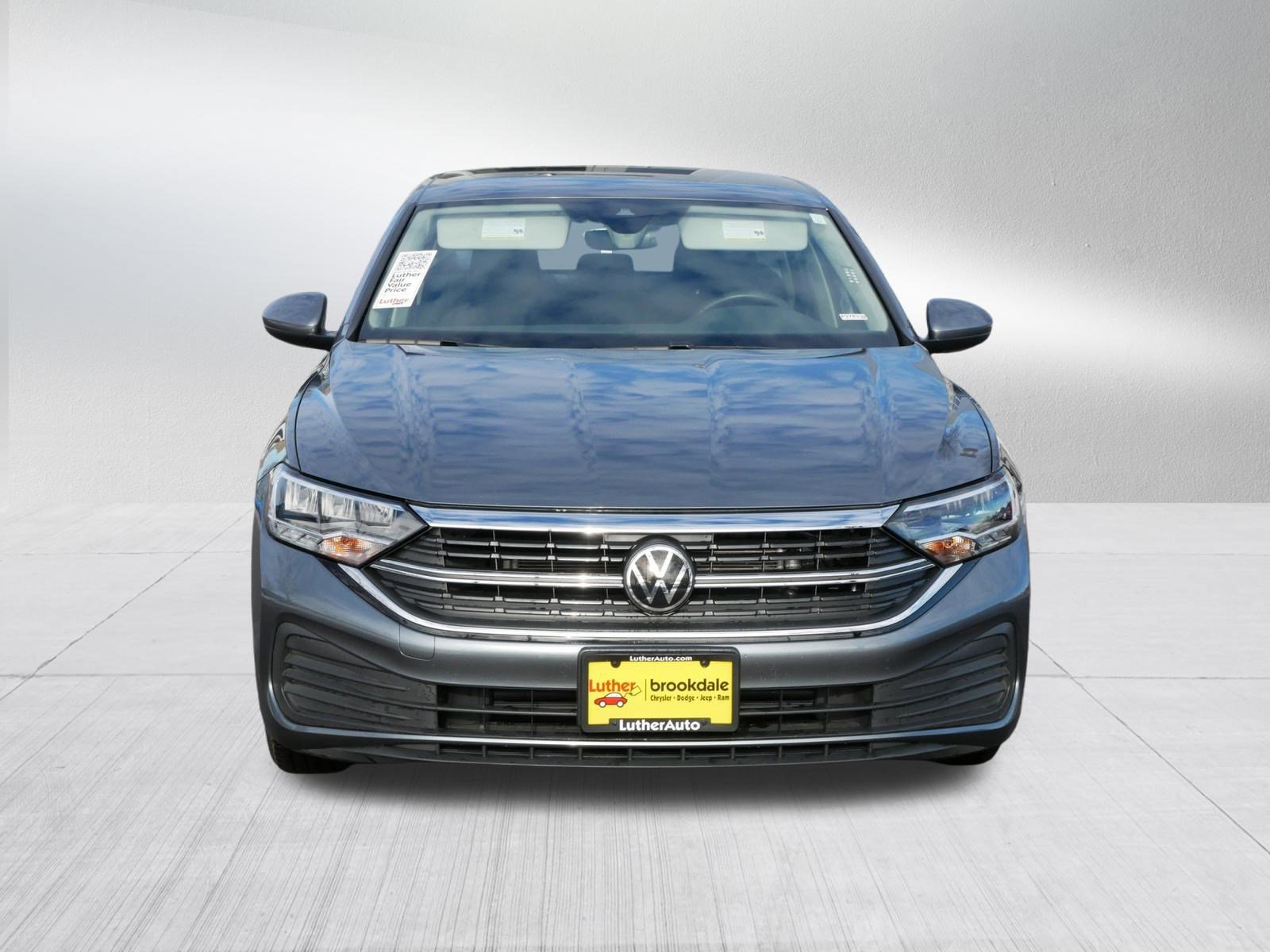 Used 2024 Volkswagen Jetta S with VIN 3VW5M7BU9RM091621 for sale in Brooklyn Park, MN