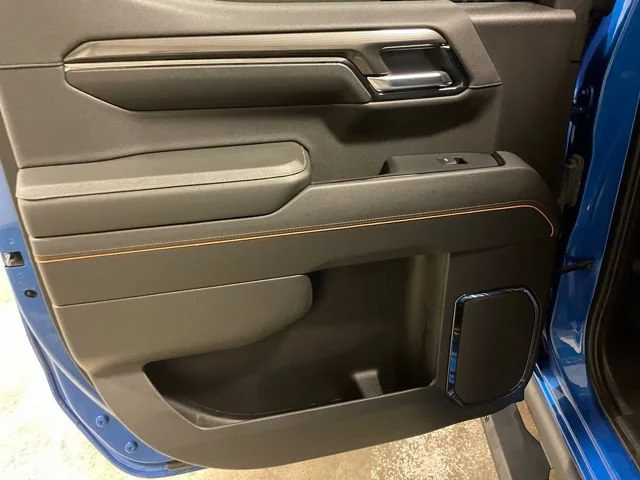 Used 2024 Dynamic Blue Metallic GMC AT4 image 25