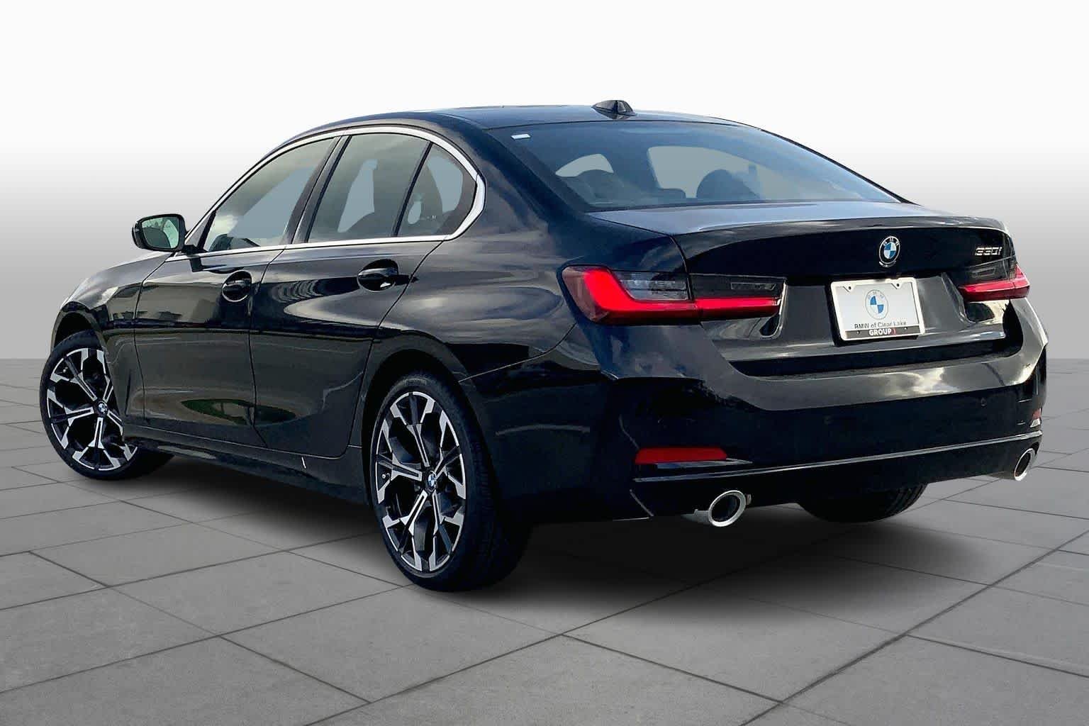 2026 BMW 3 Series 330i - Photo 12