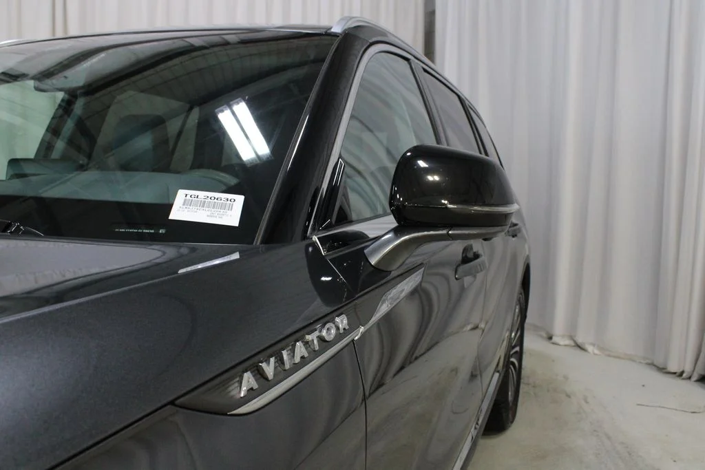 Used 2020 Gray Lincoln Reserve image 36