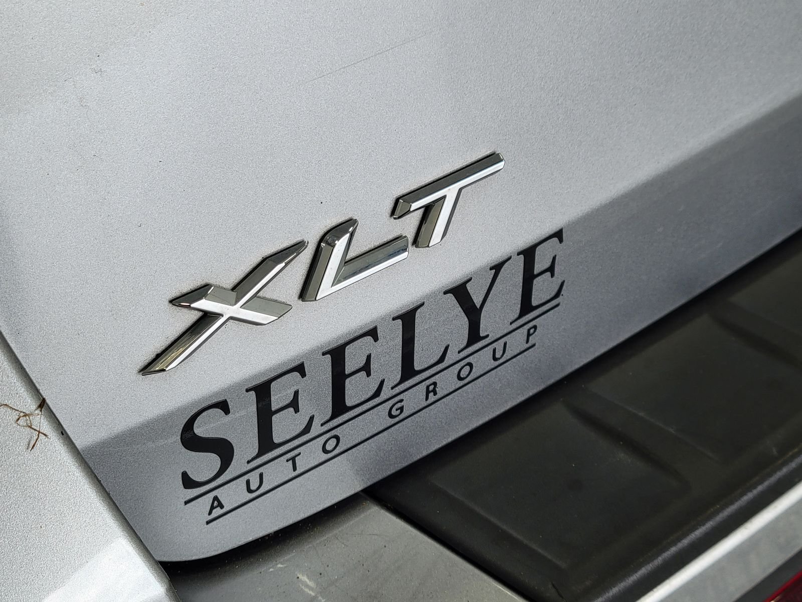 Used 2020 Silver Ford XLT image 31