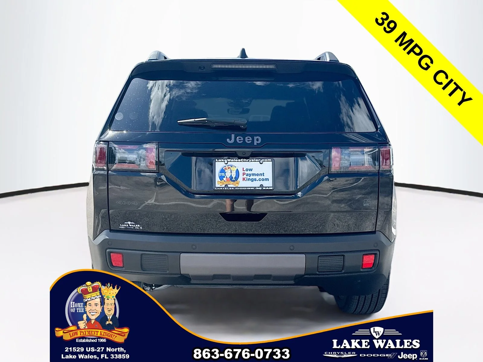 New 2026 Diamond Black Crystal Pearl-Coat Exterior Paint Jeep  image 5