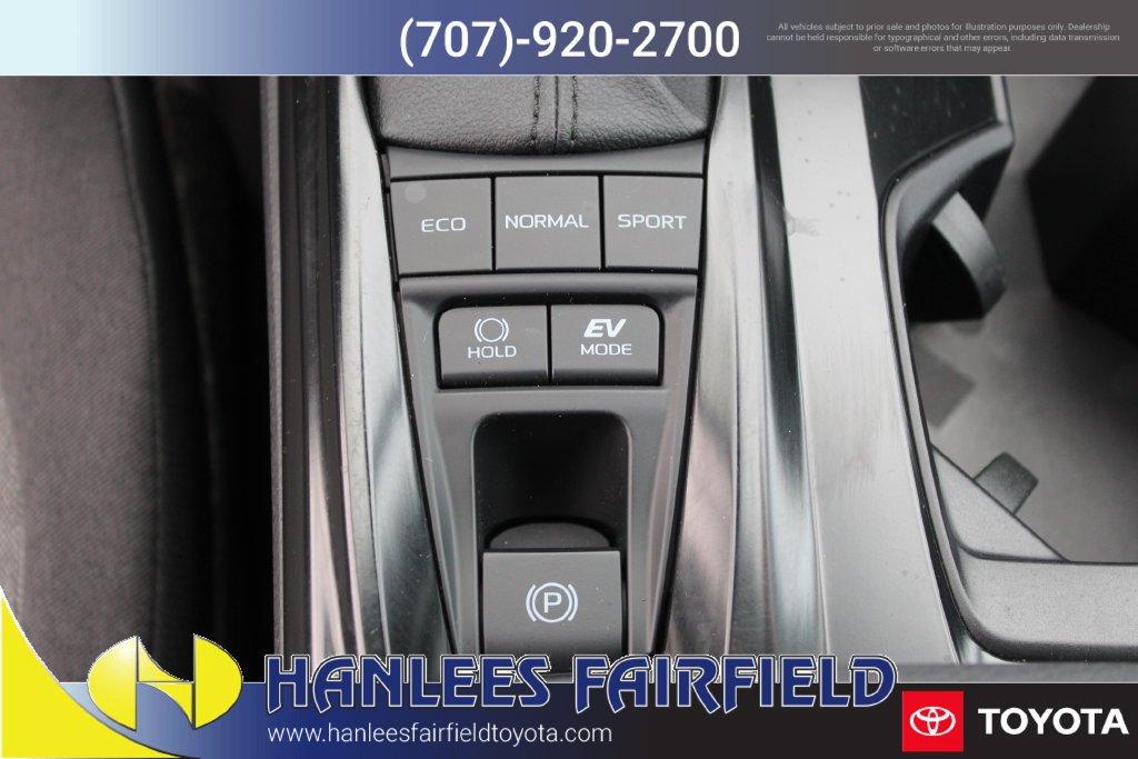 Certified Used 2025  Toyota LE image 18
