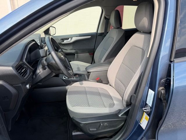 Certified Used 2020 Blue Metallic Ford SE image 11