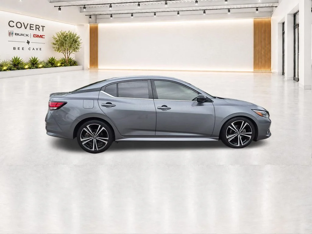 Used 2020 Gray Nissan SR image 13