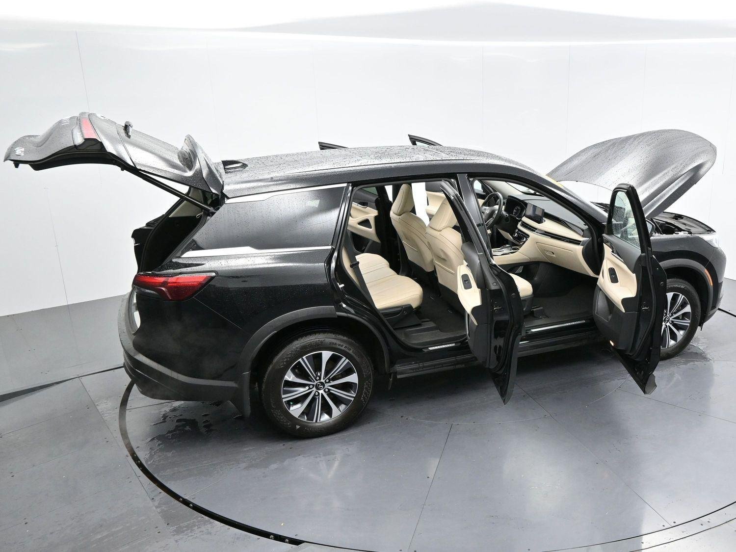 Used 2023 Mineral Black INFINITI PURE image 45