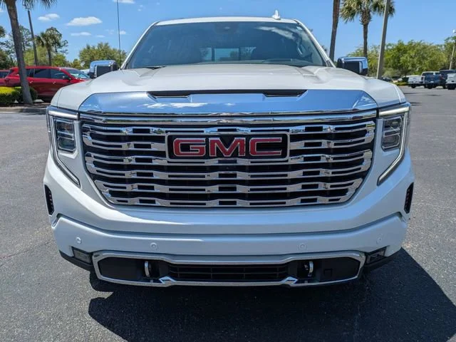 Used 2024 White Frost Tricoat GMC Denali image 10