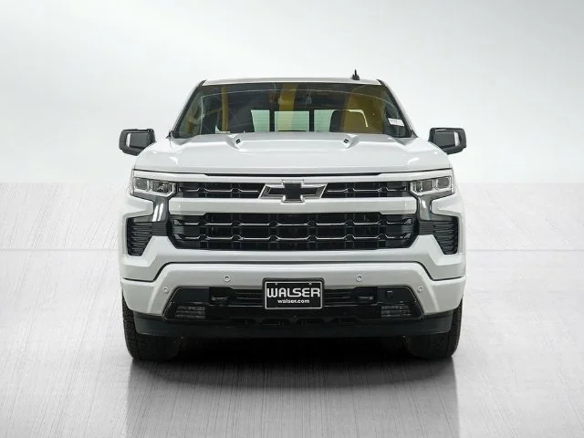 Used 2024 Summit White Chevrolet RST image 8