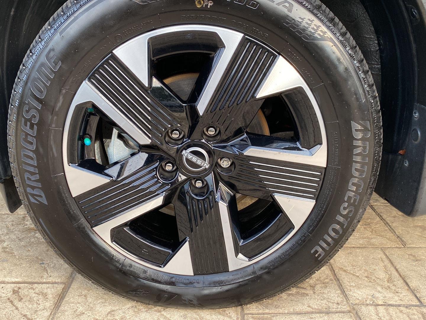 Certified Used 2025 Gun Metallic Nissan SV image 14
