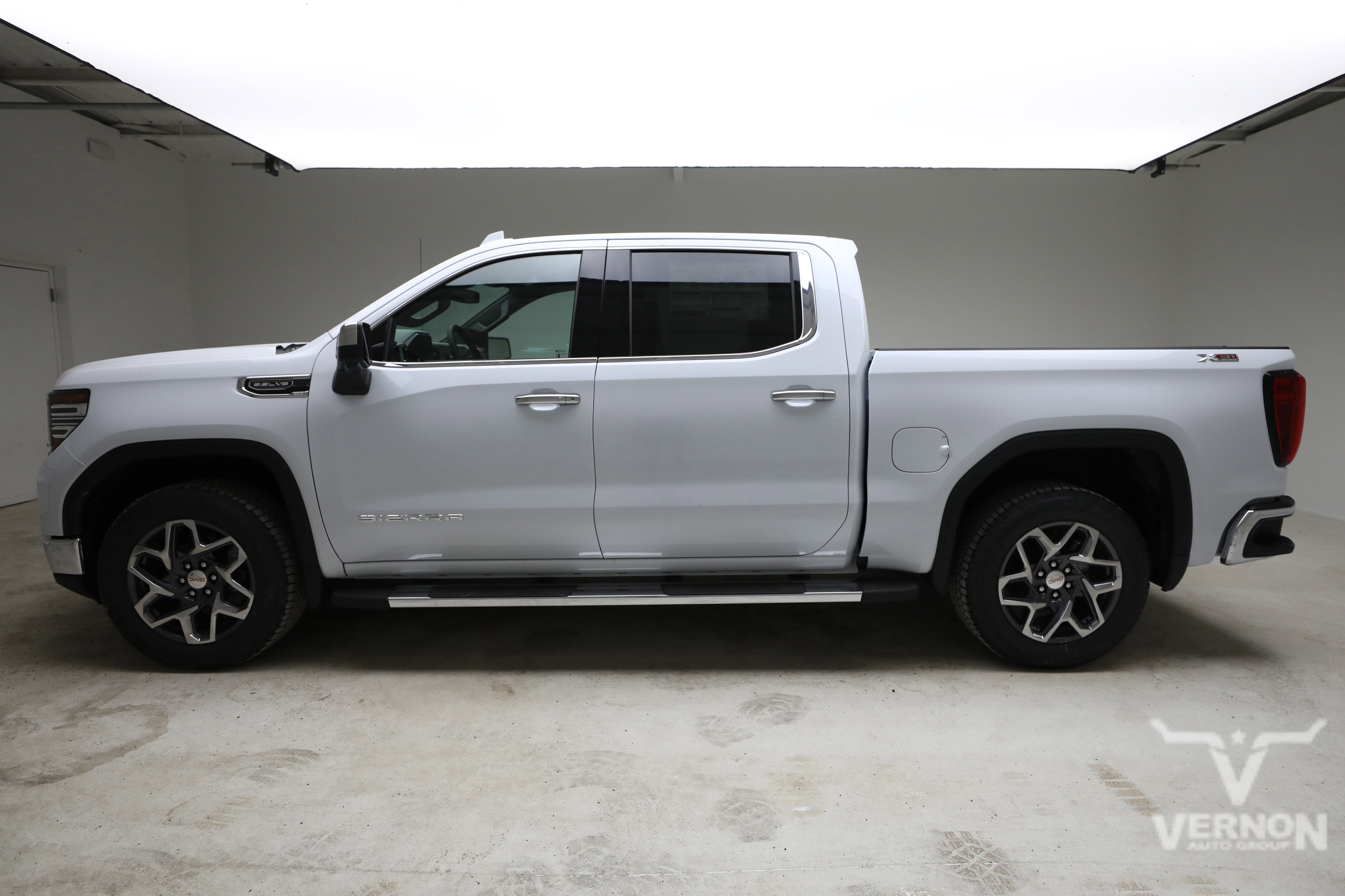 New 2026 Glacier White Tricoat GMC N image 2