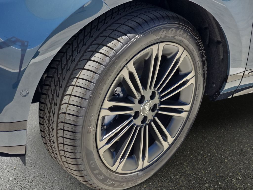 New 2026 Tribeca Blue Land Rover Hoxton Edition image 33