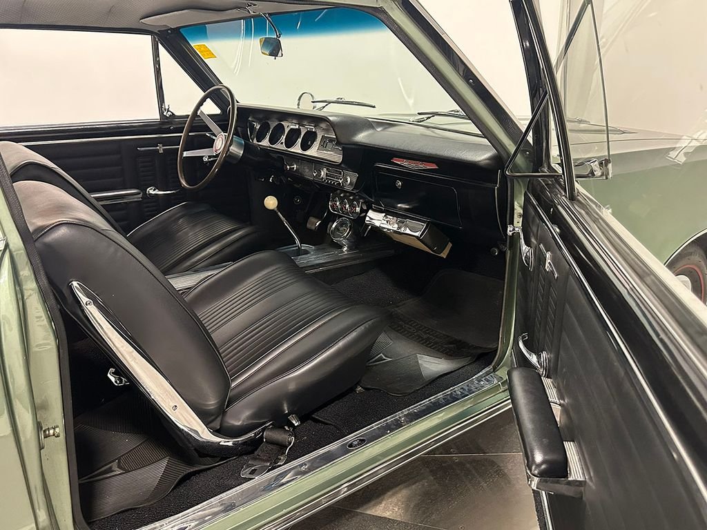 Used 1964 Green Pontiac  image 52