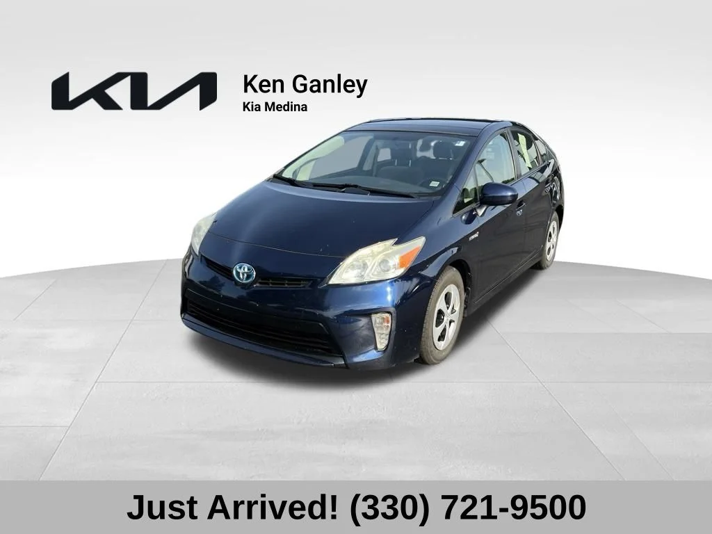 Used 2013 Blue Toyota Three image 1
