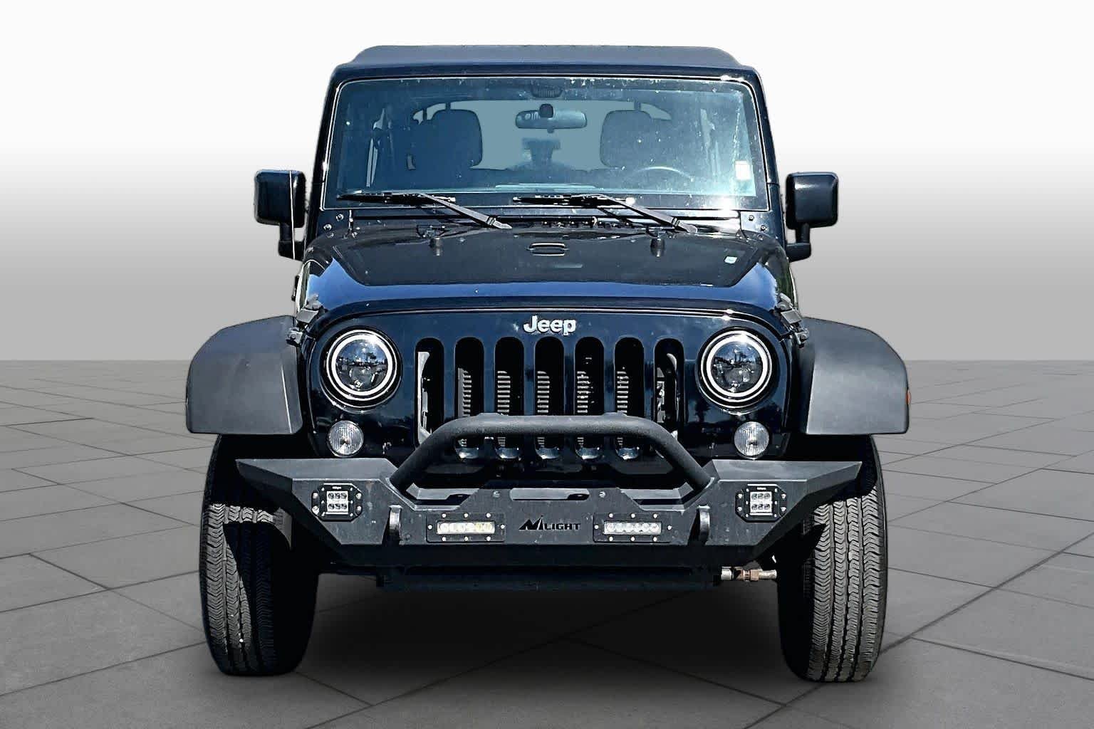 Used 2017 Black Clearcoat Jeep Sport image 4