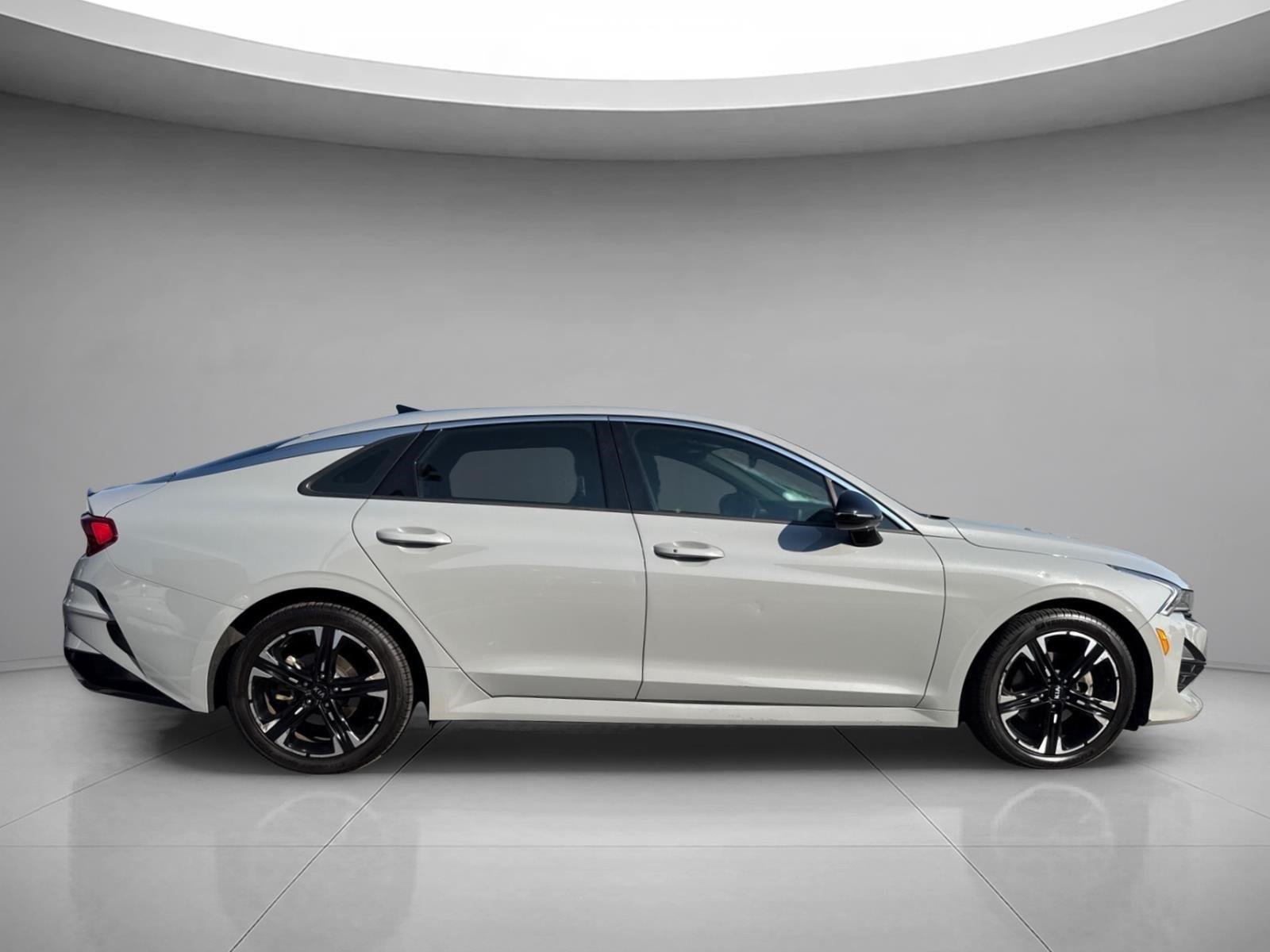 Used 2021 Wolf Gray Kia GT-Line image 18