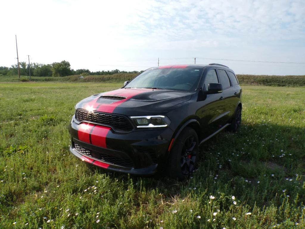 New 2026 Diamond Black Clear-Coat Exterior Paint Dodge R/T 392 Premium image 11
