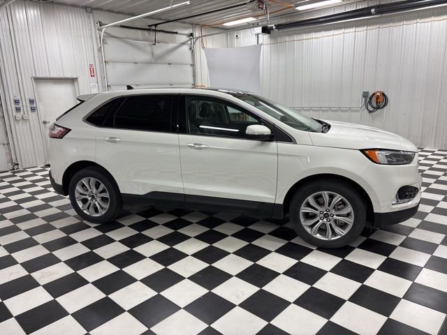 2023 Ford Edge Titanium - Photo 3