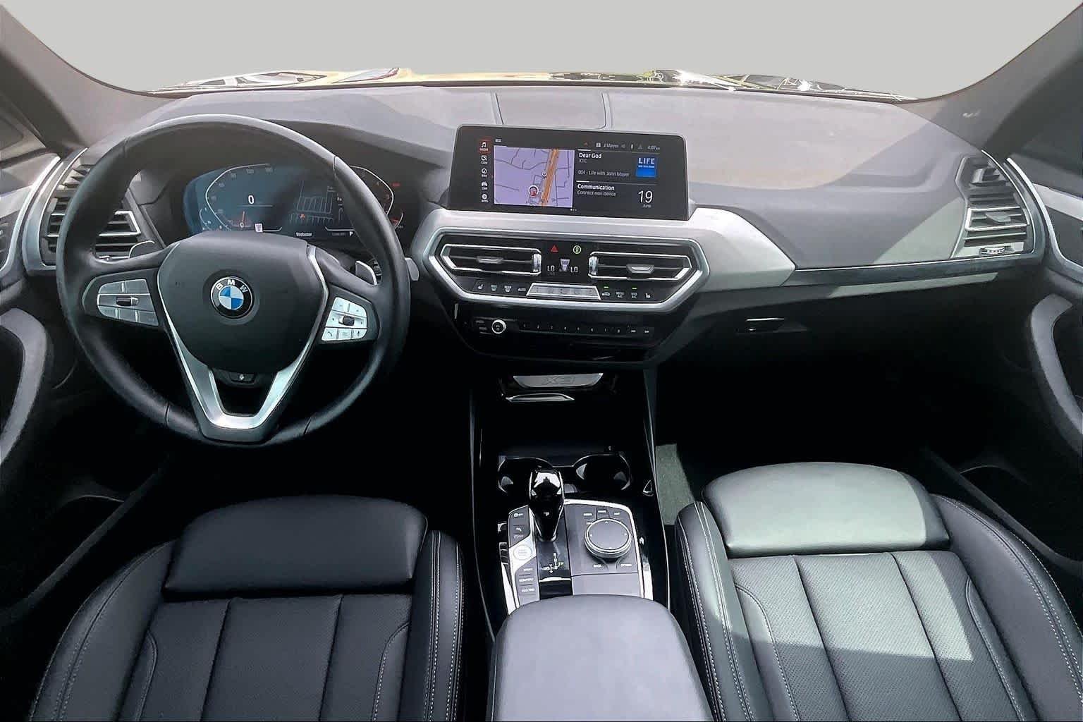 Used 2024 Jet Black BMW sDrive30i image 15