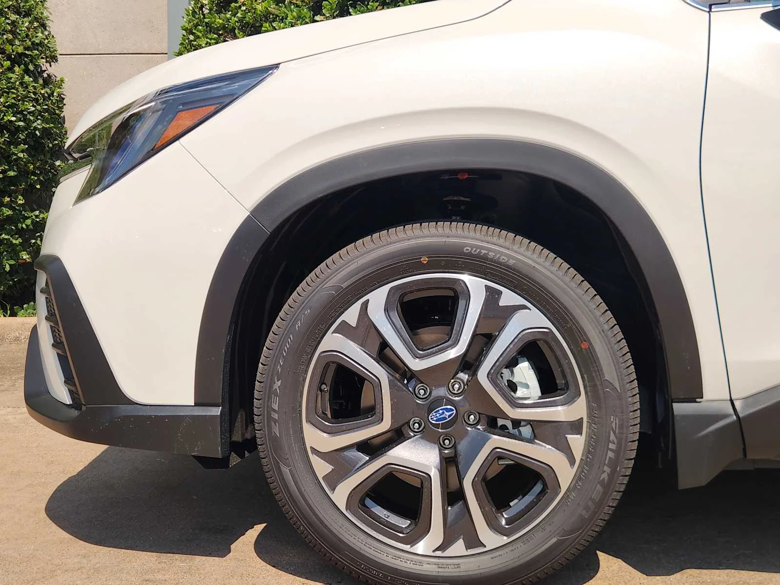 New 2026 CRYSTAL WHITE PEARL Subaru Touring 7-Passenger image 6